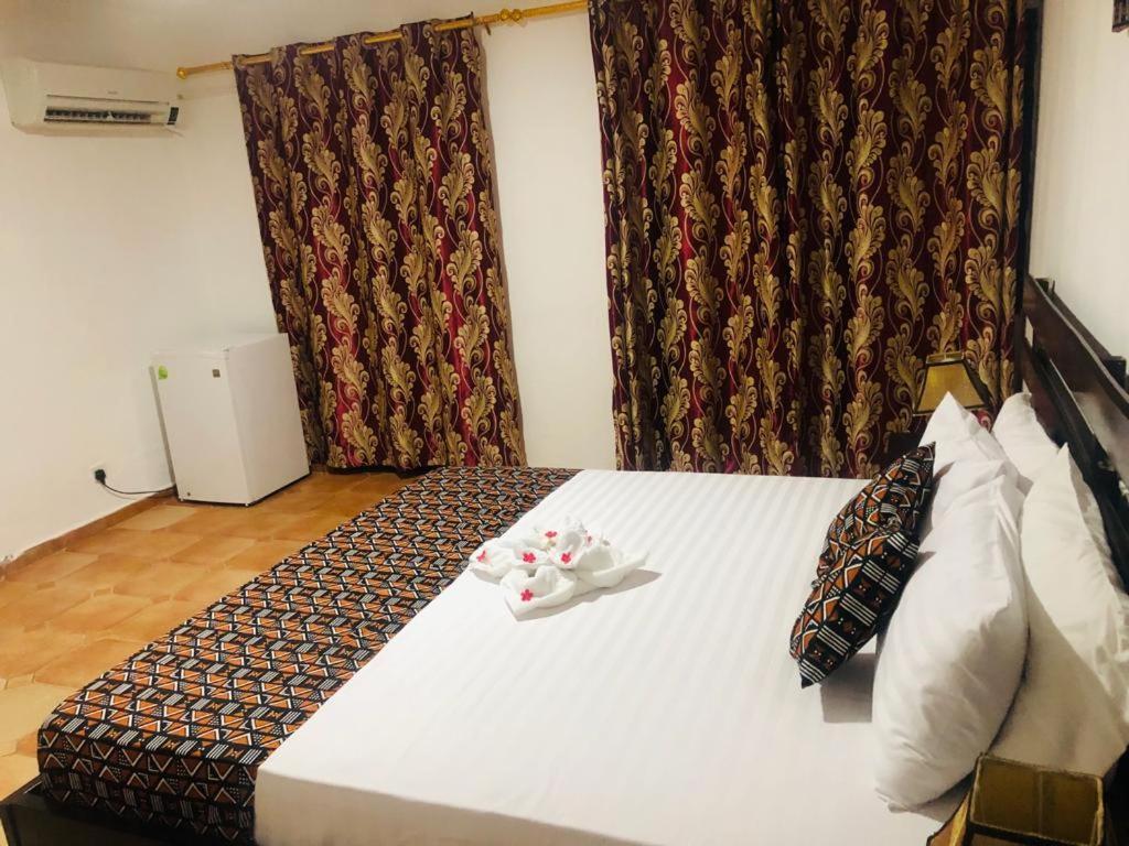 Lungi Airport Hotels Tulun Экстерьер фото