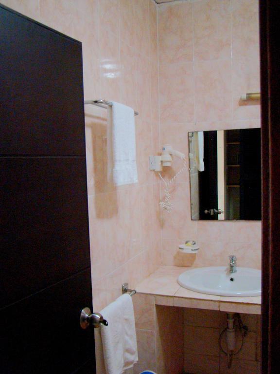 Lungi Airport Hotels Tulun Номер фото