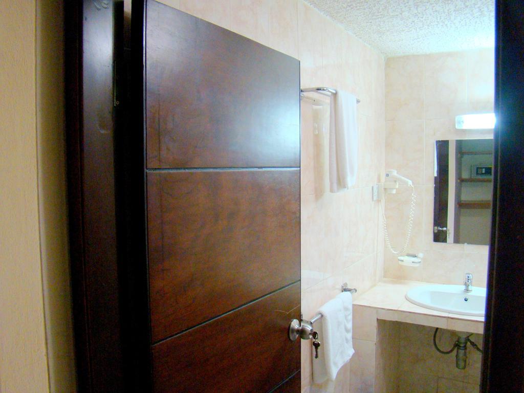 Lungi Airport Hotels Tulun Экстерьер фото