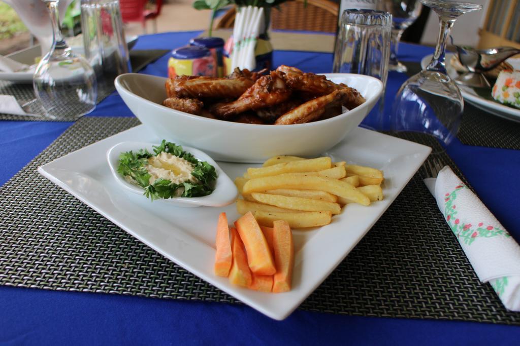 Lungi Airport Hotels Tulun Экстерьер фото